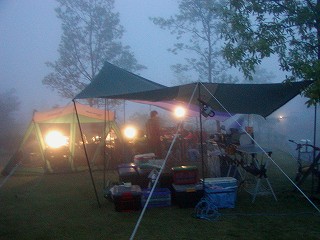 ひなもりオートキャンプ場-霧の日-