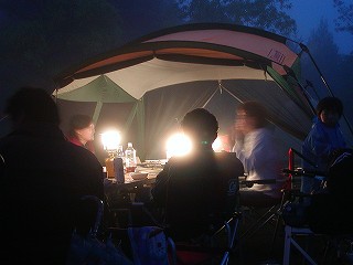 ひなもりオートキャンプ場-霧の日２-
